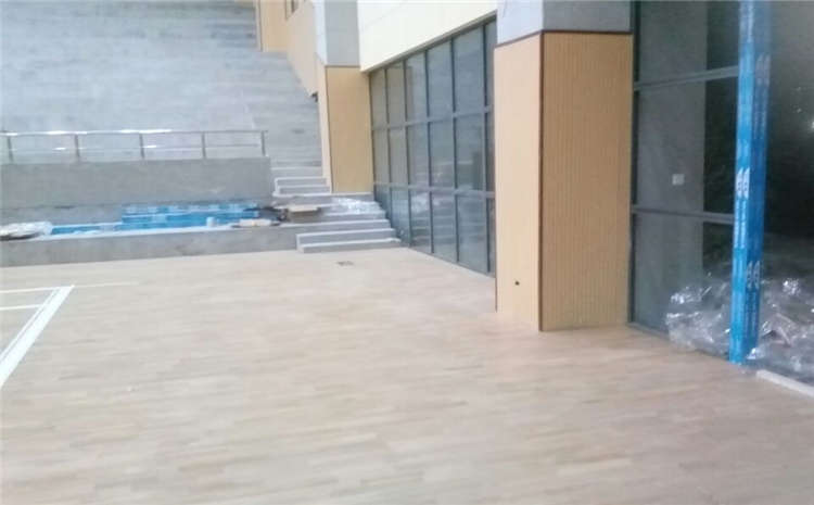 學(xué)校實(shí)木運(yùn)動(dòng)地板價(jià)格