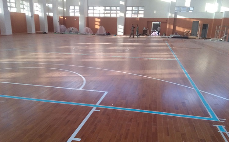 楓樺木實(shí)木運(yùn)動(dòng)地板圖片及價(jià)格