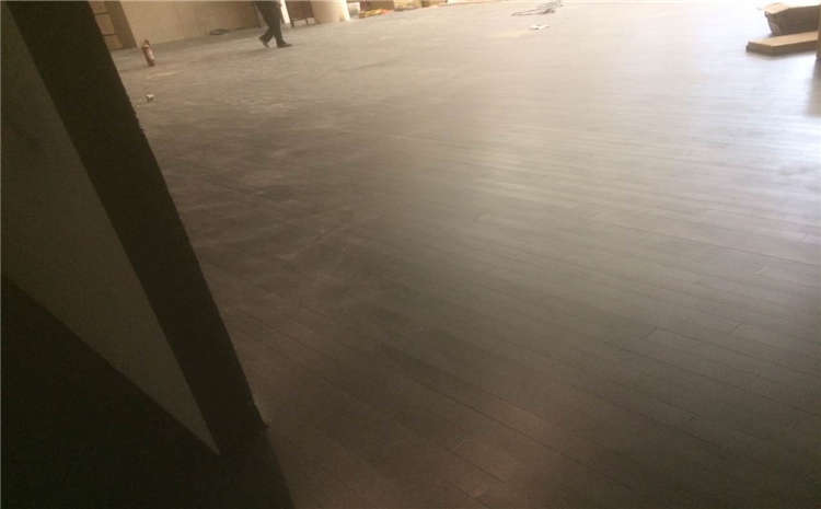 五角楓體育木地板施工技術(shù)方案