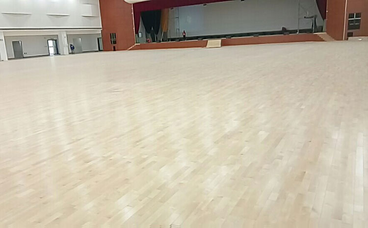 楓木運(yùn)動(dòng)籃球地板規(guī)格