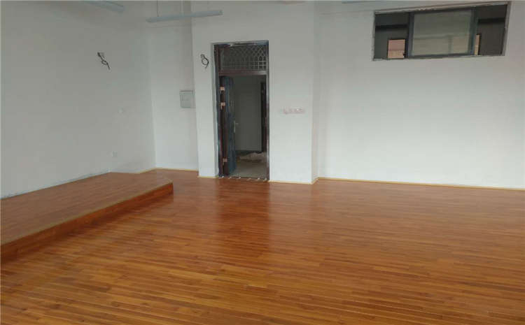 20厚舞臺木地板廠家哪家好？