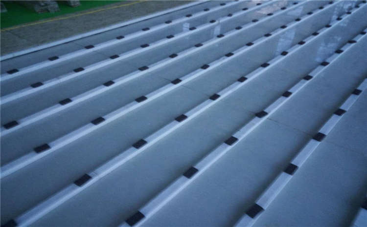 陜西硬木企口實(shí)木運(yùn)動(dòng)地板廠商