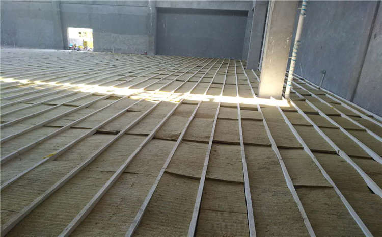 運(yùn)動(dòng)木地板安裝如何地面找平？