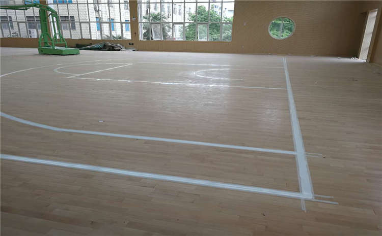 楓樺木體育實木地板什么牌子好