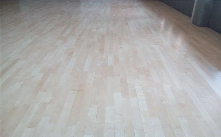 昆明專用實(shí)木運(yùn)動(dòng)地板廠