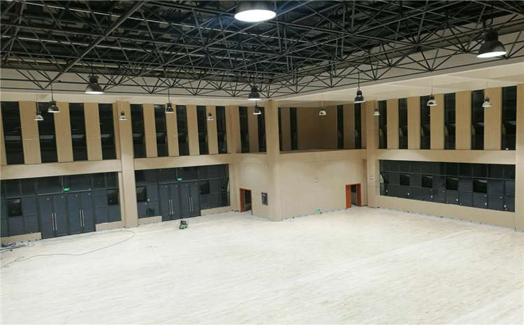 貴陽楓樺木實(shí)木運(yùn)動(dòng)地板安裝