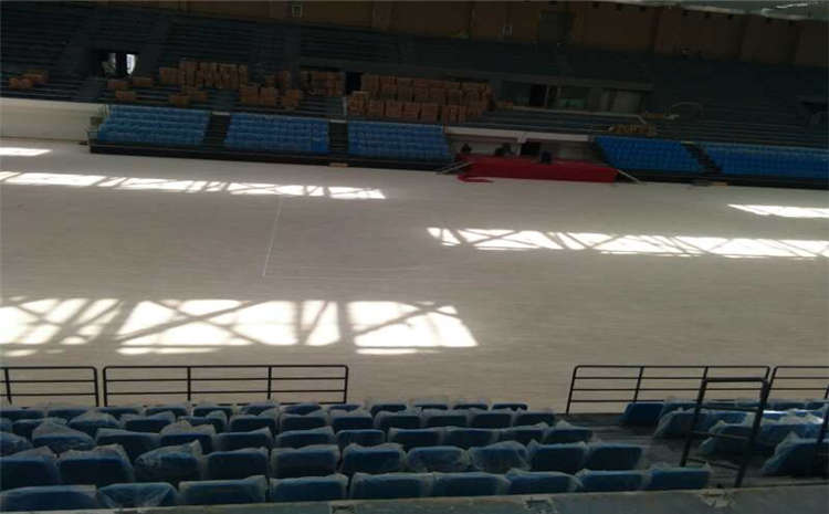 五角楓體育館實(shí)木地板市場(chǎng)價(jià)格表