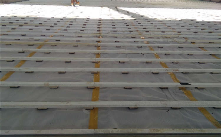 20厚舞臺(tái)實(shí)木地板每平米價(jià)格