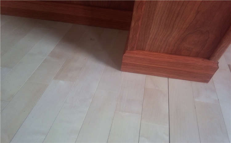 楓木體育木地板維護(hù)