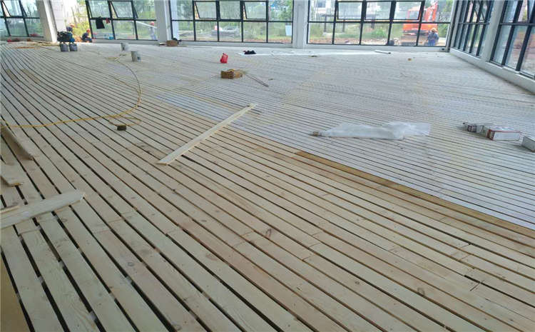 楓樺木舞臺實木地板哪個品牌好？