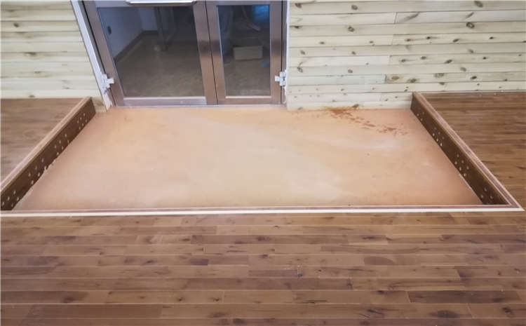 廣東企口實(shí)木運(yùn)動(dòng)地板打磨翻新