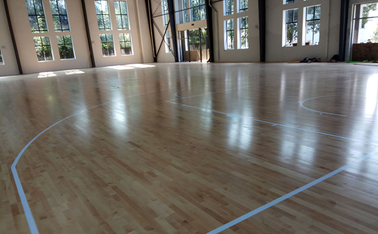 籃球場(chǎng)木地板是如何工作的？