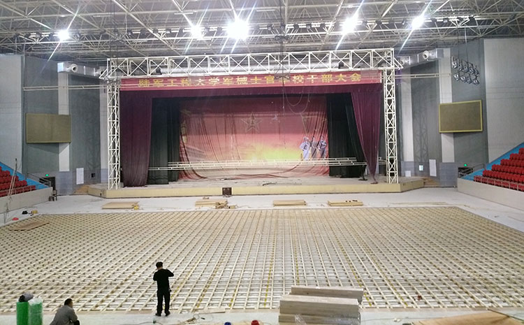 楓樺木運動籃球地板規(guī)格