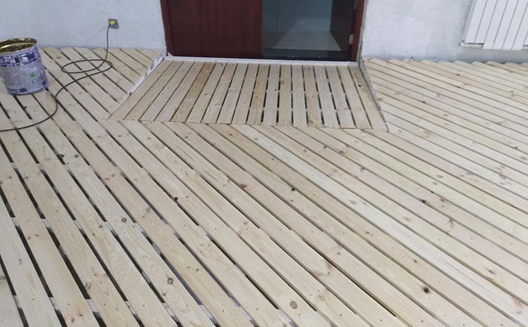 籃球場館運(yùn)動(dòng)木地板怎樣進(jìn)行清潔養(yǎng)護(hù)？