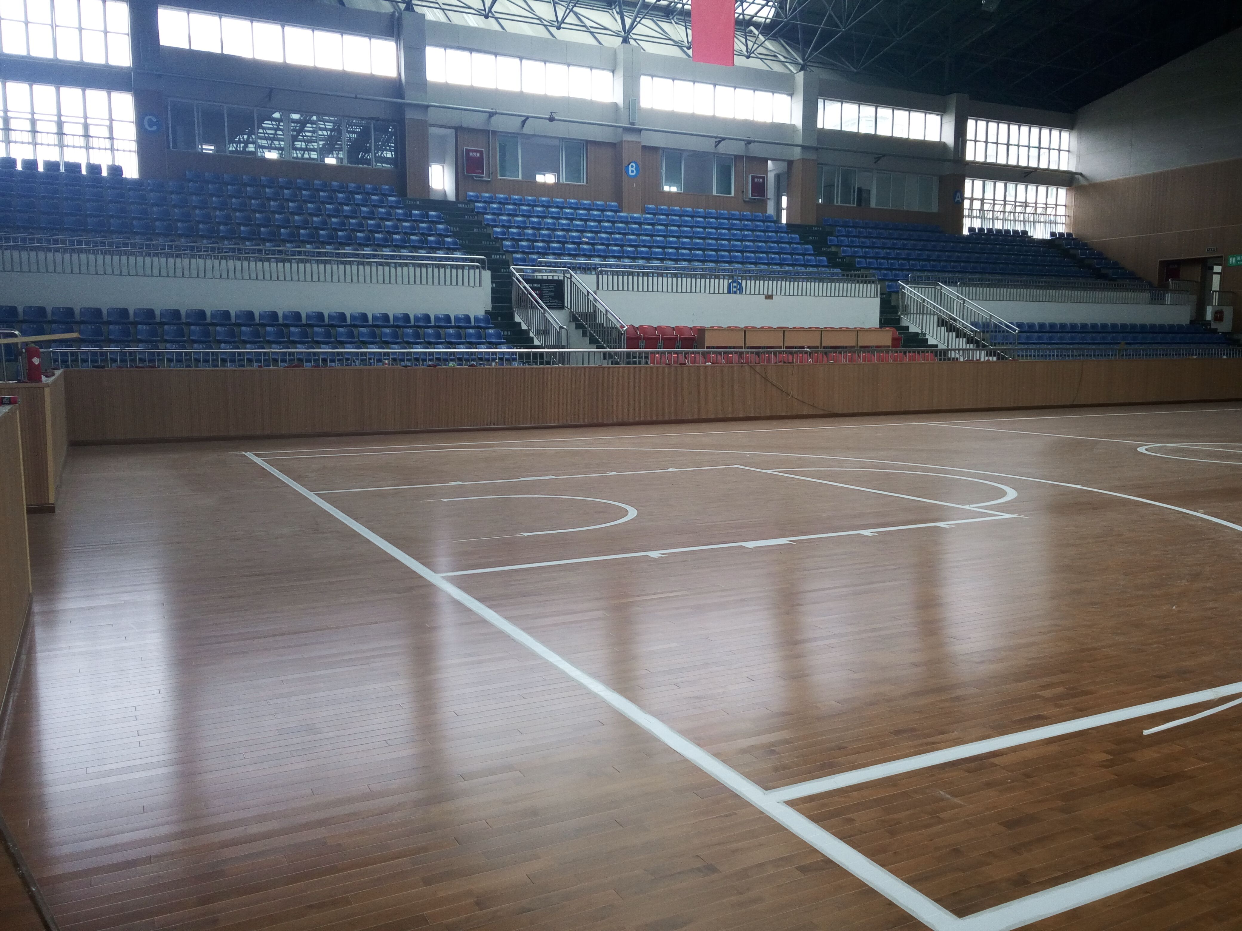 運(yùn)動木地板圖片