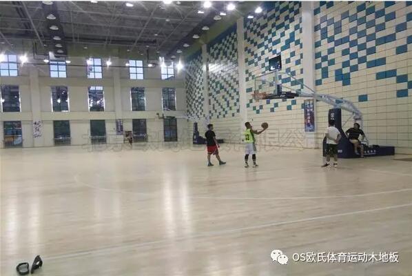 貴州省荔波體育館運(yùn)動木地板工程案例 貴州省荔波體育館運(yùn)動木地板工程案例