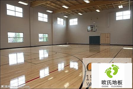 夏季體育木地板維護(hù)