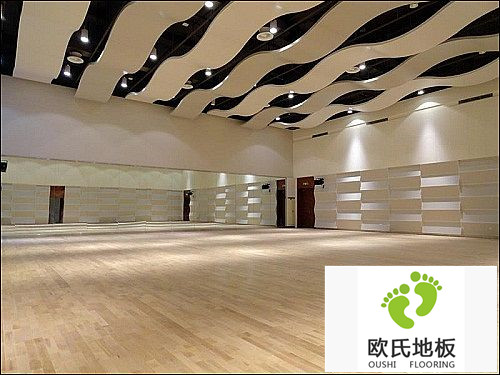 運(yùn)動(dòng)木地板中楓木A級(jí)和B級(jí)板的區(qū)別