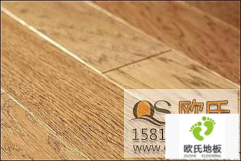 什么原因?qū)е麦w育實(shí)木地板收縮與起鼓