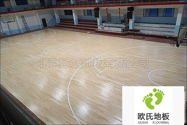 湖南株洲車(chē)輛段工地體育館地板案例